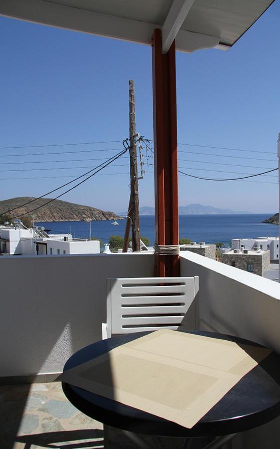 Helios Serifos 利瓦迪奥 外观 照片