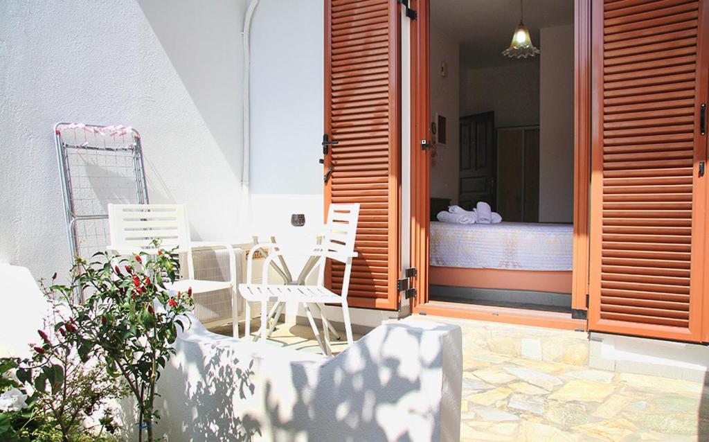 Helios Serifos 利瓦迪奥 外观 照片
